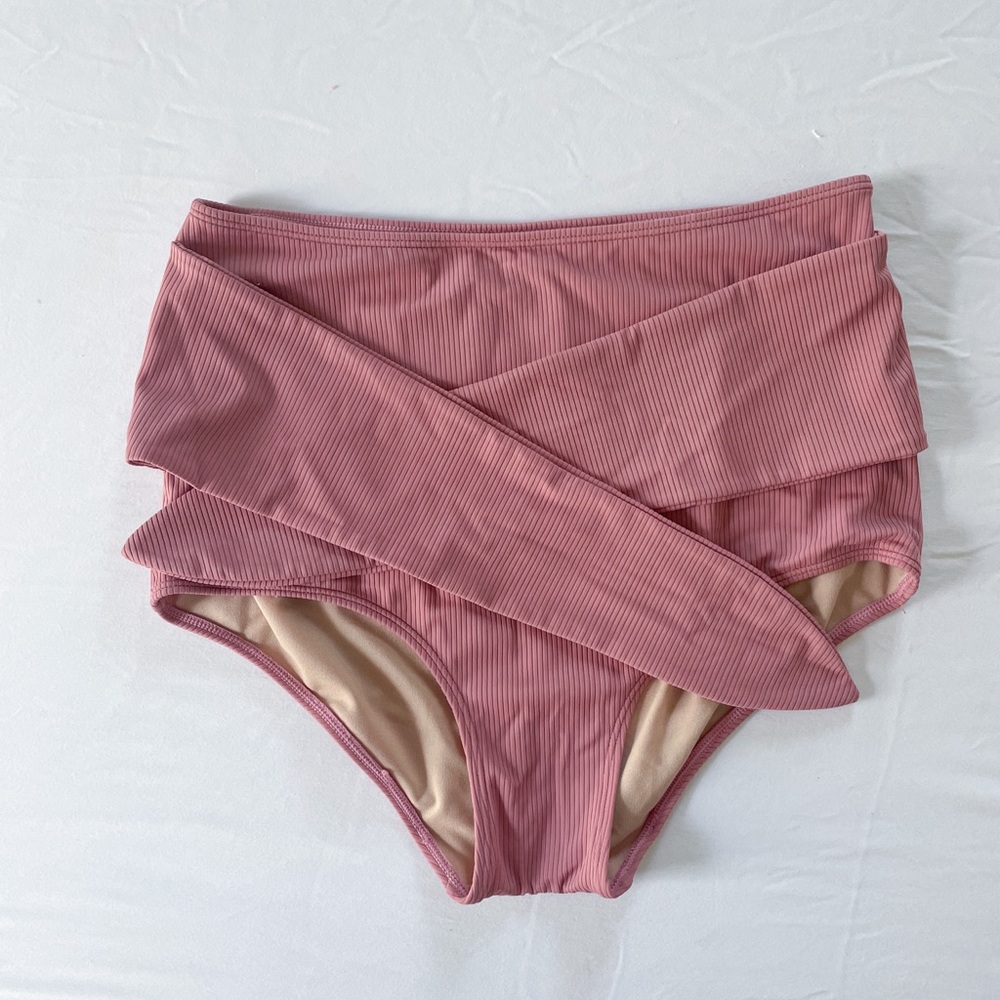 Kortni Jeane ribbed “Dusty Pink” tie front Bottoms